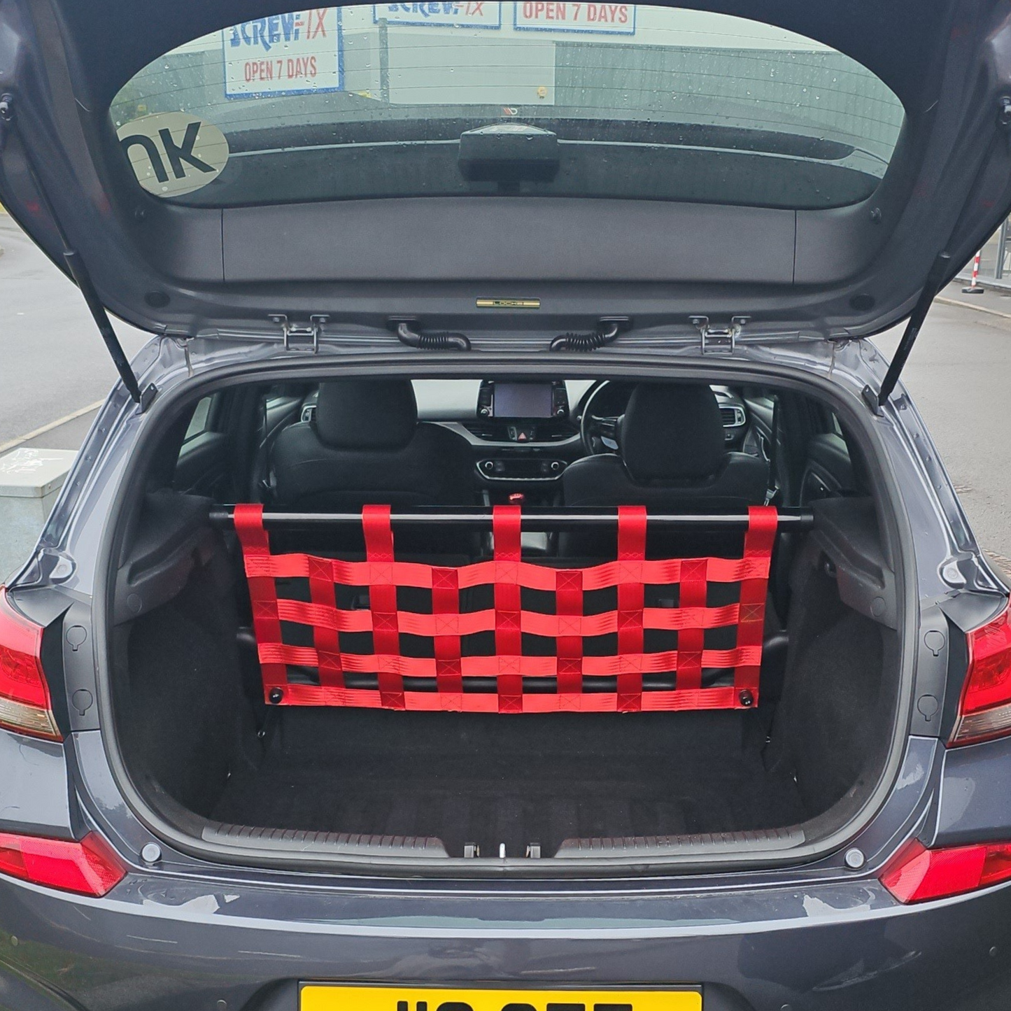 Hyundai i30N Strut bar and Cargo net