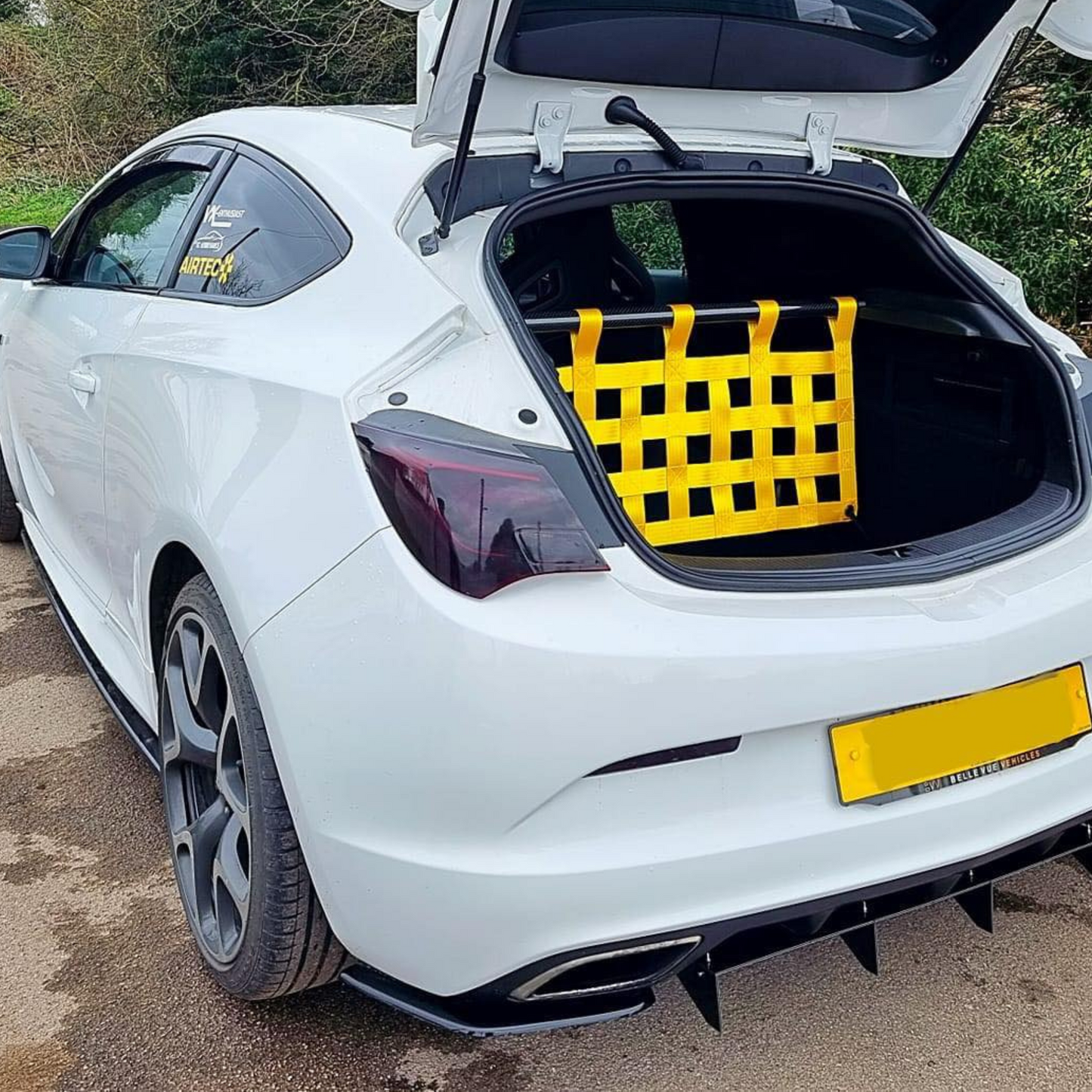 Vauxhall Astra Mk6 VXR Strut Bar and Cargo Net