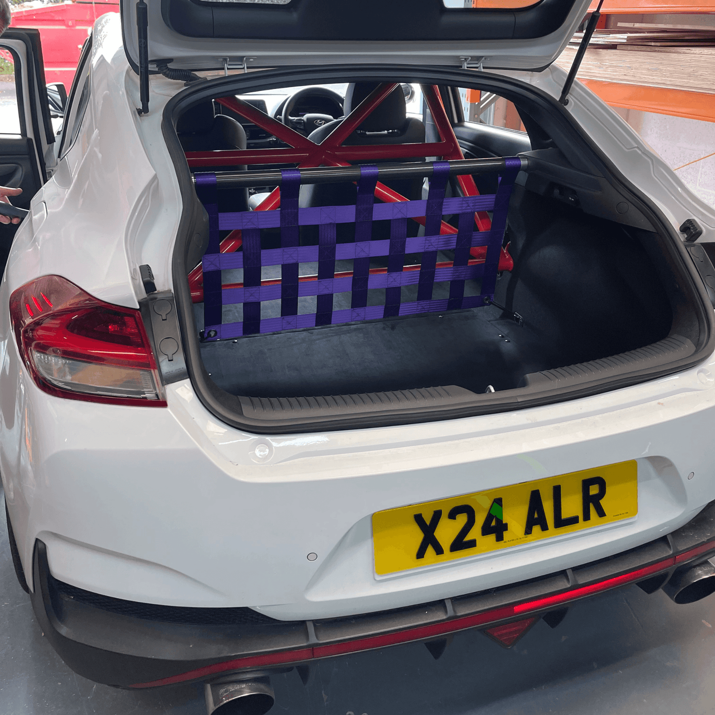 Hyundai i30N Fastback Strut bar and Cargo net